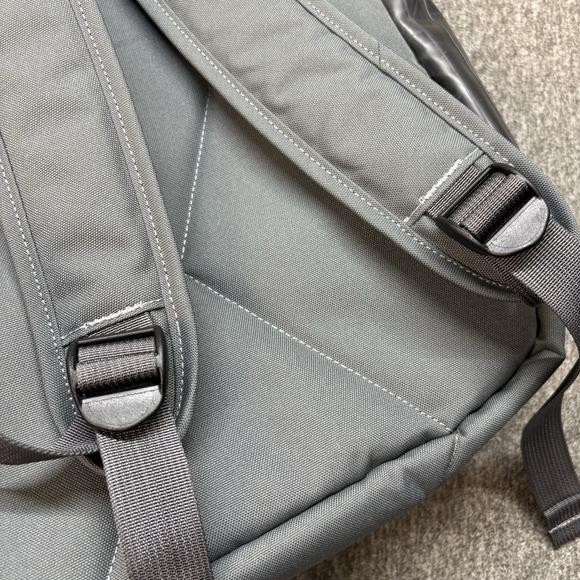 Alchemy Goods Madison Black Recycled Inner Tube Backpack Laptop Sleeve - Picture 4 of 16